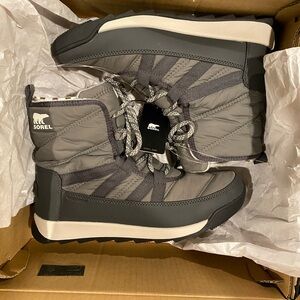 Sorel Women’s Whitney II Short Lace Winter Boots - New with Tags